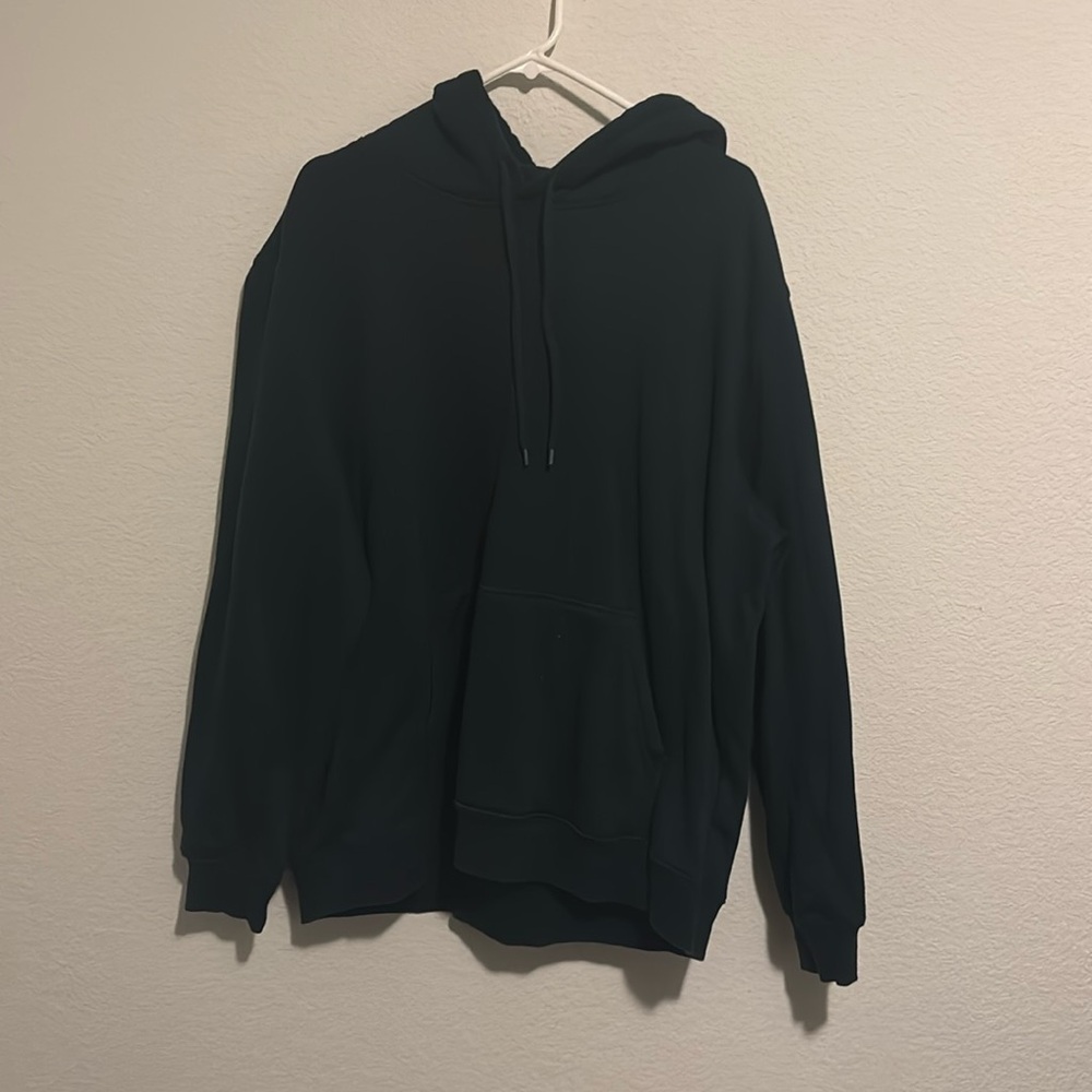 DIVIDED HOODIE in FOREST GREEN